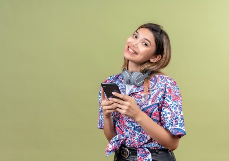 Cómo Ana mejoró las ventas de su bisutería artesanal cobrando con WIP