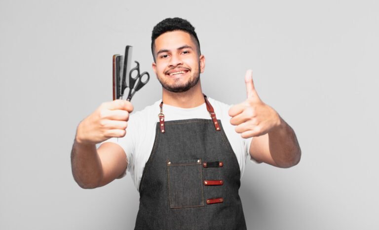 Cómo Kevin agilizó los pagos de su barbería con Wip