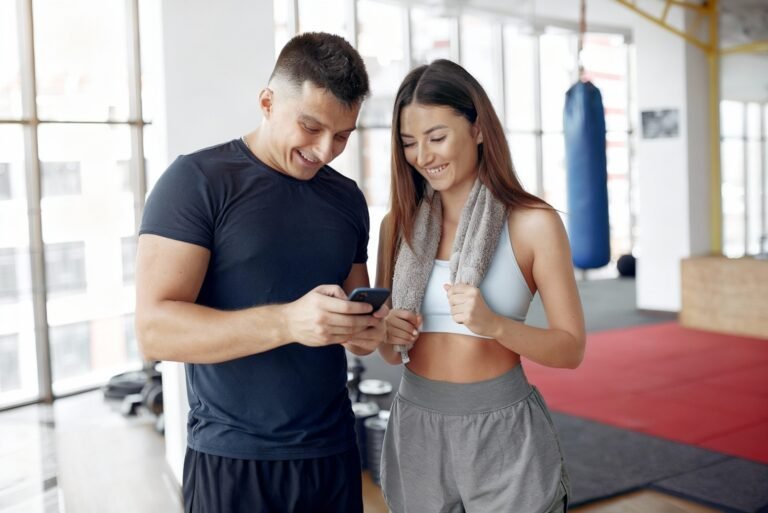 Con Wip, Andrés cobra sus entrenamientos desde la App de su Banco Internacional